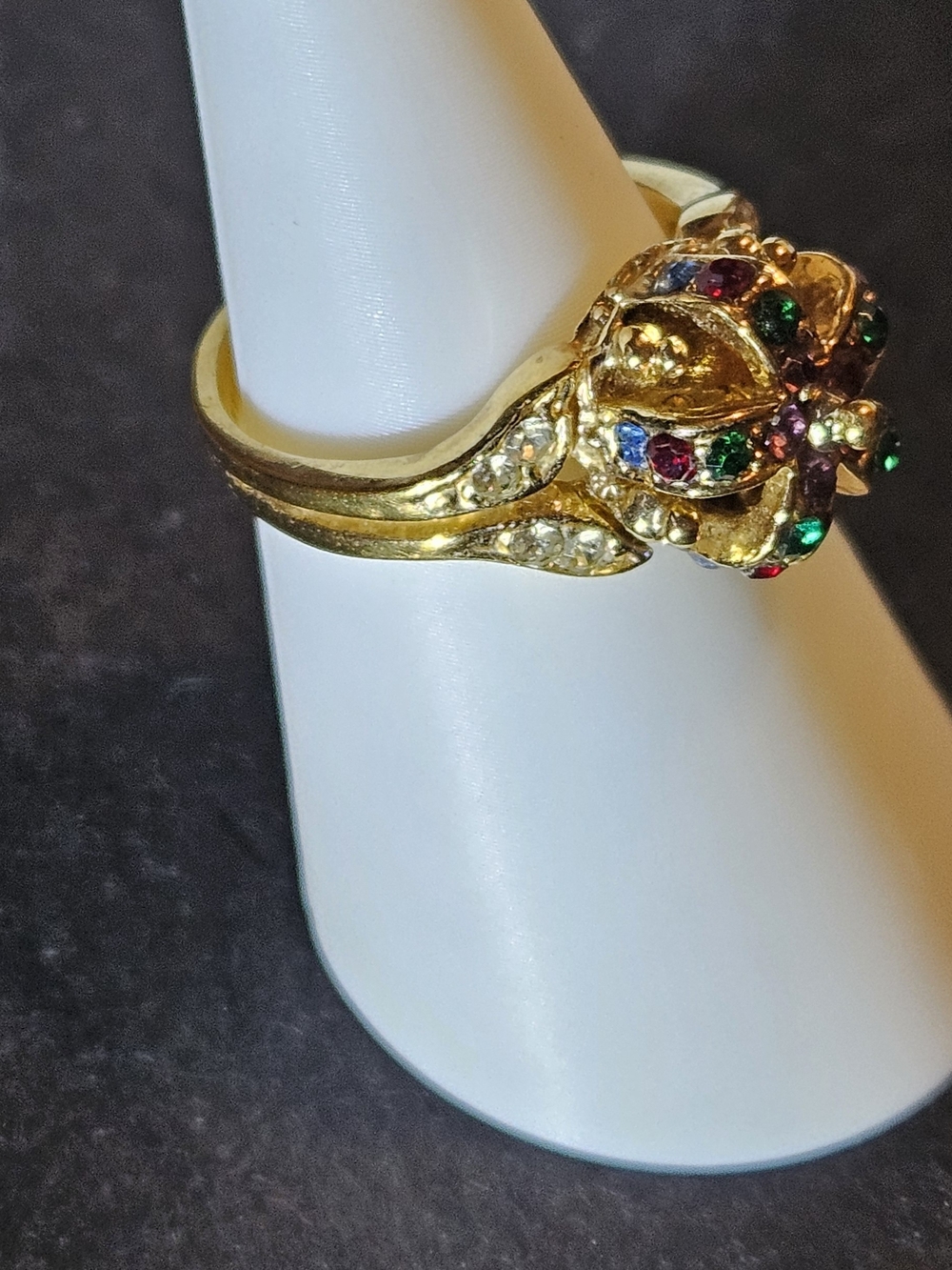 J. Lindeberg Gold Floral Crown Ring with Green, Purple & Red Stones. Size 8 - Picture 4 of 9